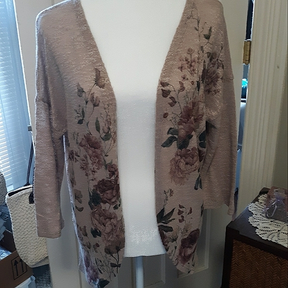Rolla Coster Sweaters - Tunic Length Lightweight Floral Cardigan